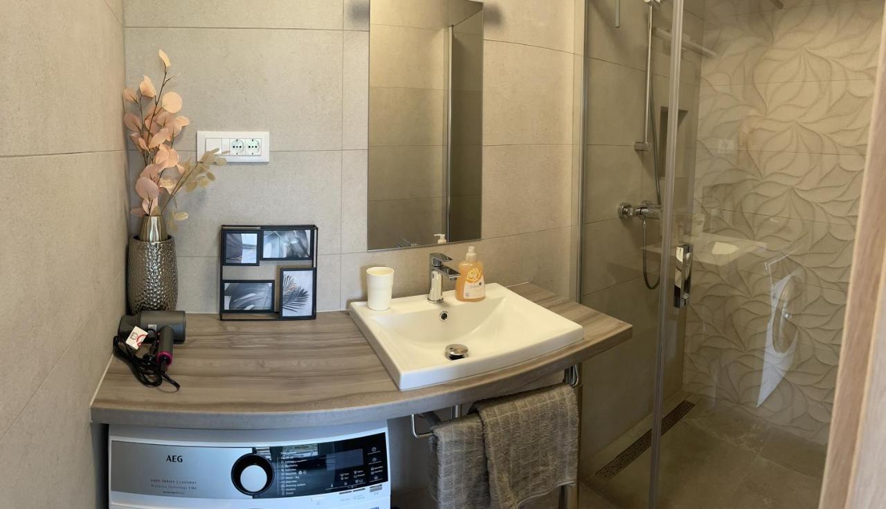 Sandra Apartments Makarska Zewnętrze zdjęcie